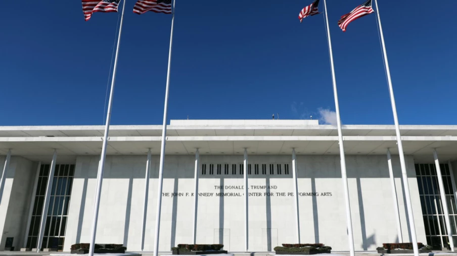 Trump chiffre la rénovation du Kennedy Center à 200 M$