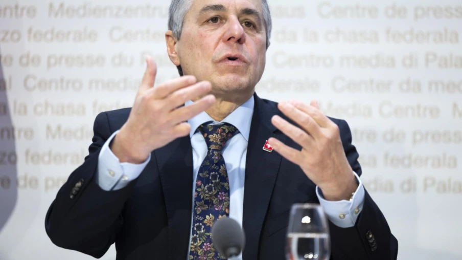 Gaza : 25 avocats dénoncent Ignazio Cassis pour complicité à la CPI