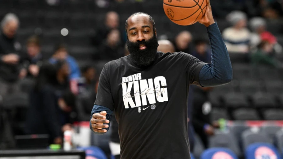 LA Clippers échangent James Harden à Cleveland contre Darius Garland