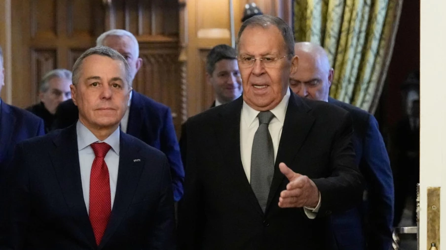 Cassis et Lavrov s'opposent sur l'OSCE et la paix en Ukraine