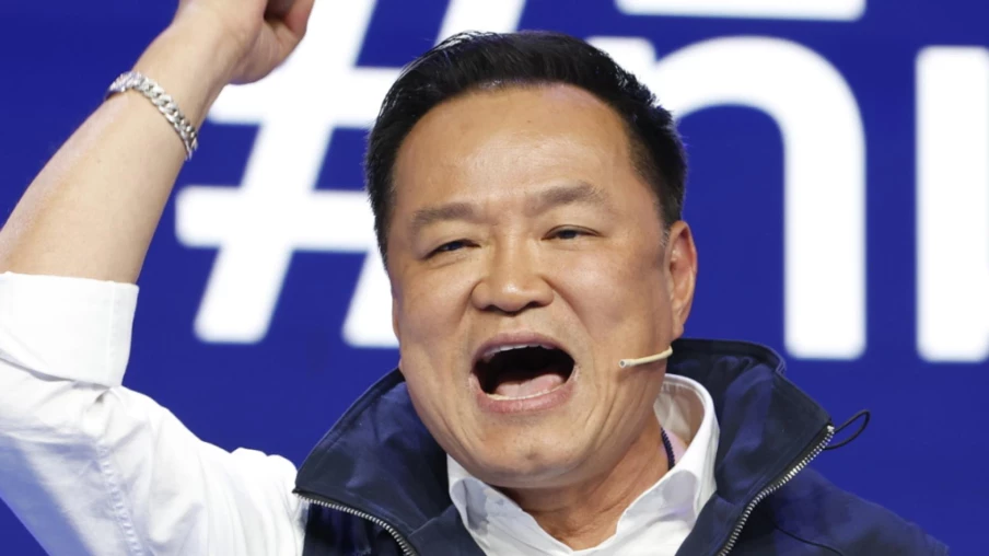 Thaïlande : législatives anticipées, réformistes contre conservateurs