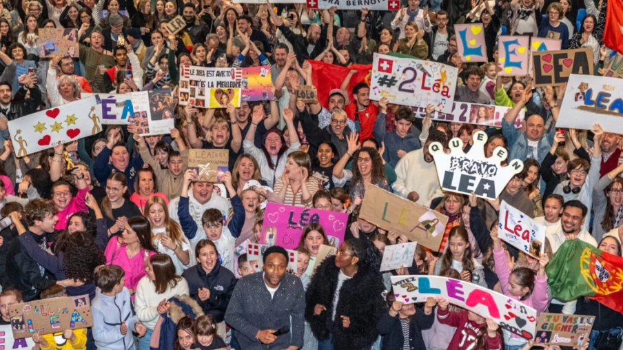 La biennoise Léa Doffey perd la finale de la Star Academy face à Ambre