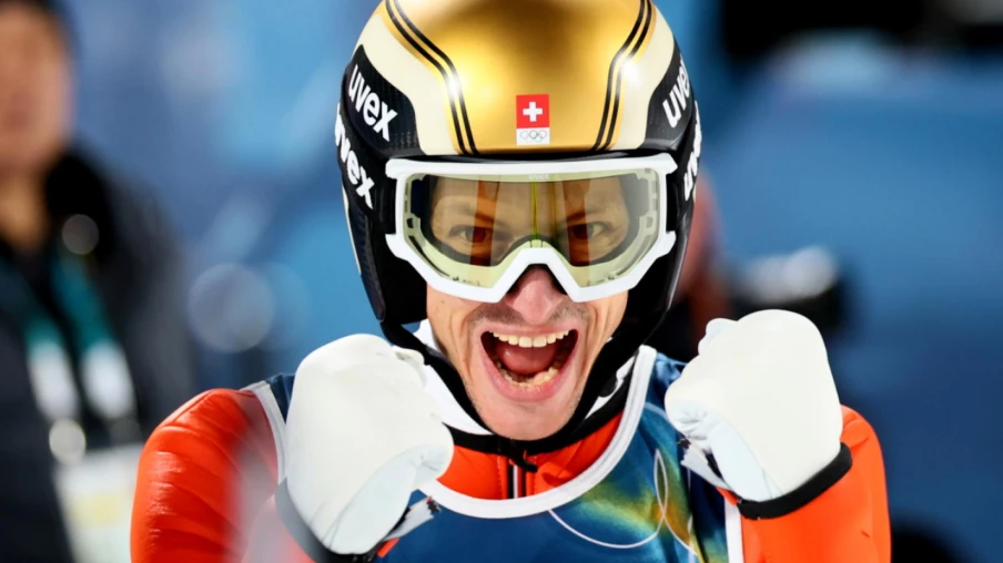 Gregor Deschwanden décroche le bronze au petit tremplin à Predazzo