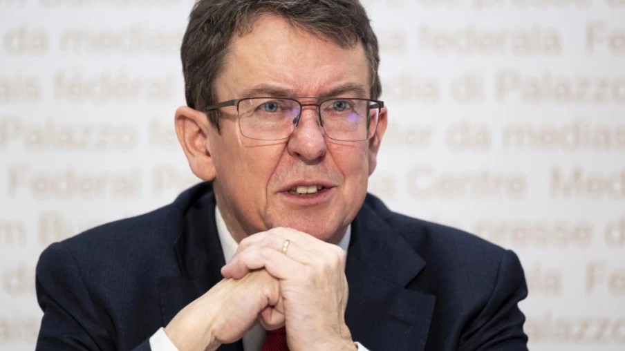 Le DETEC ne présentera plus d'"ébauches d'idées" au Parlement