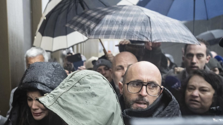 Les Moretti pris à partie à Sion après l'incendie de Crans-Montana