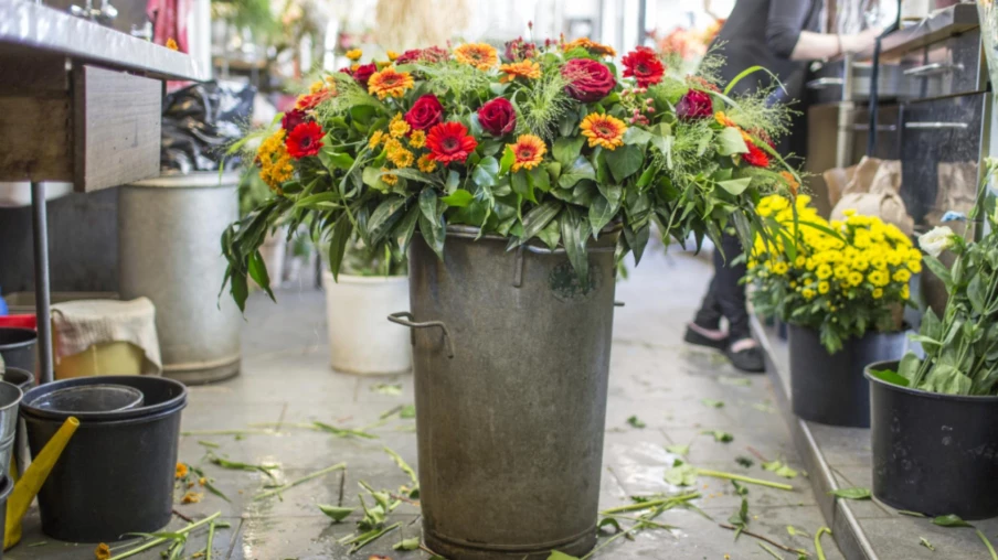 Roses, lingerie sexy et ventes records pour la Saint-Valentin