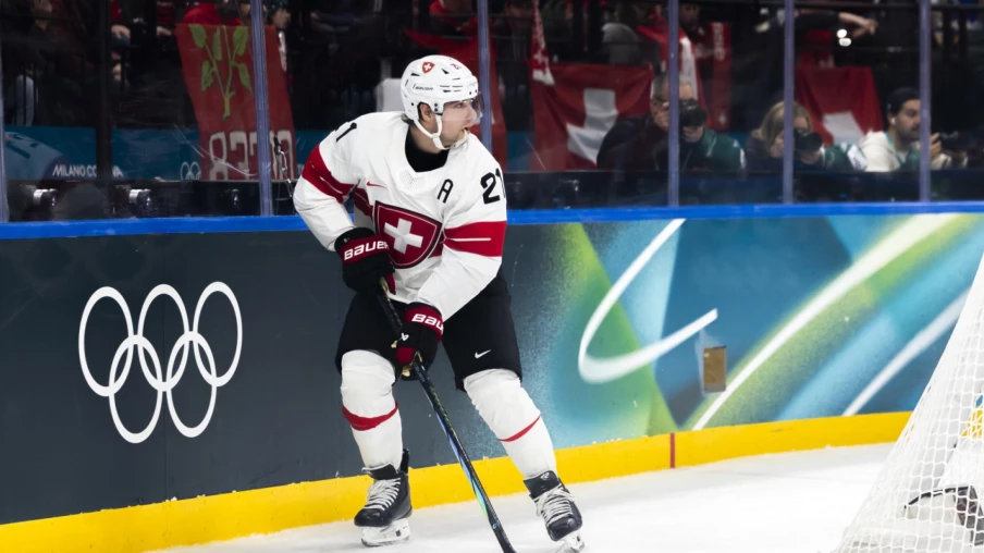 Kevin Fiala (LA Kings) fracture jambe gauche, absent jusqu'à mi-avril