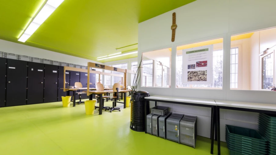 Détenus à Gorgier s'initient au métier d'horloger avec le MIH