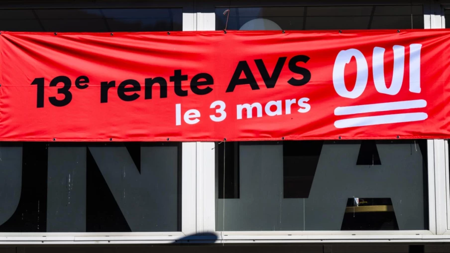 13e rente AVS: solution mixte de financement via cotisations et TVA