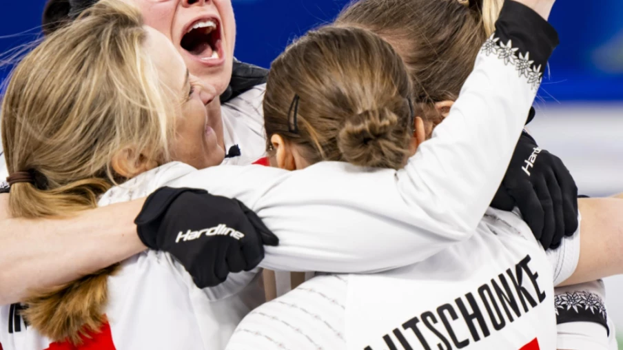 Curling JO 2026 : l'équipe suisse dames en finale, médaille assurée