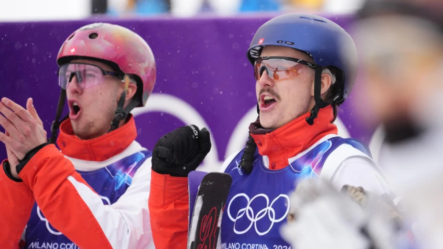 Argent en aerials par équipe aux JO 2026 pour la Suisse
