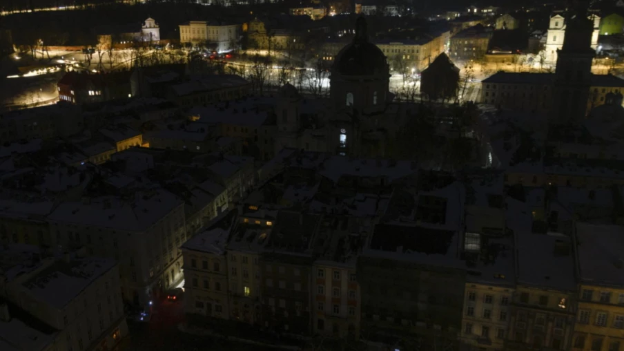 Kiev visée par des missiles balistiques à deux jours du 4e anniversaire