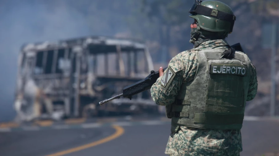 Mexique: violences et blocages après la mort d'El Mencho (CJNG)