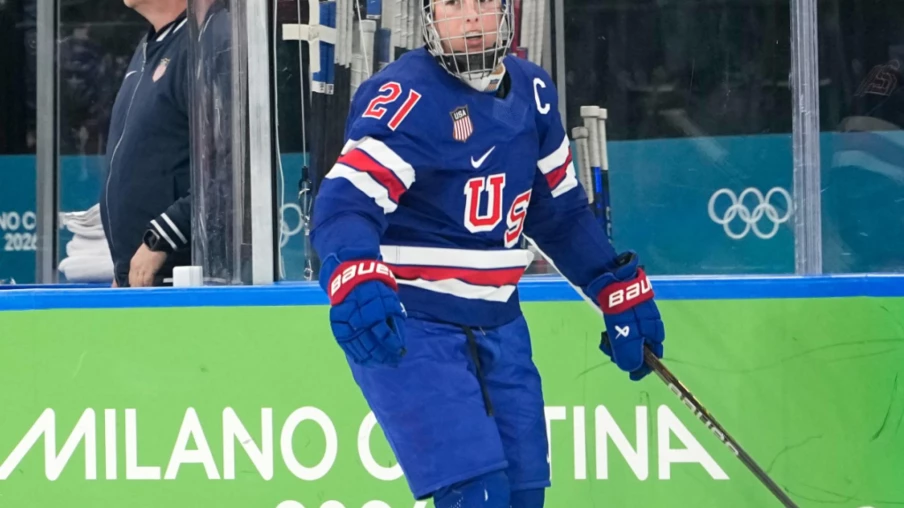 Hilary Knight regrette la blague de Trump qui éclipse leur or