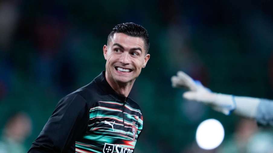 Cristiano Ronaldo acquiert 25 % d'Almería via CR7 Sports