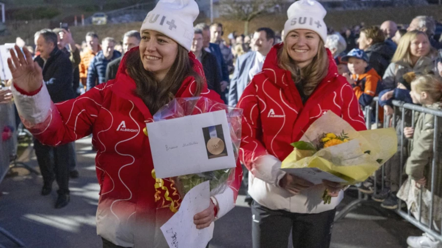 Médaillées d'or Mathilde Gremaud et Marianne Fatton fêtées à La Roche