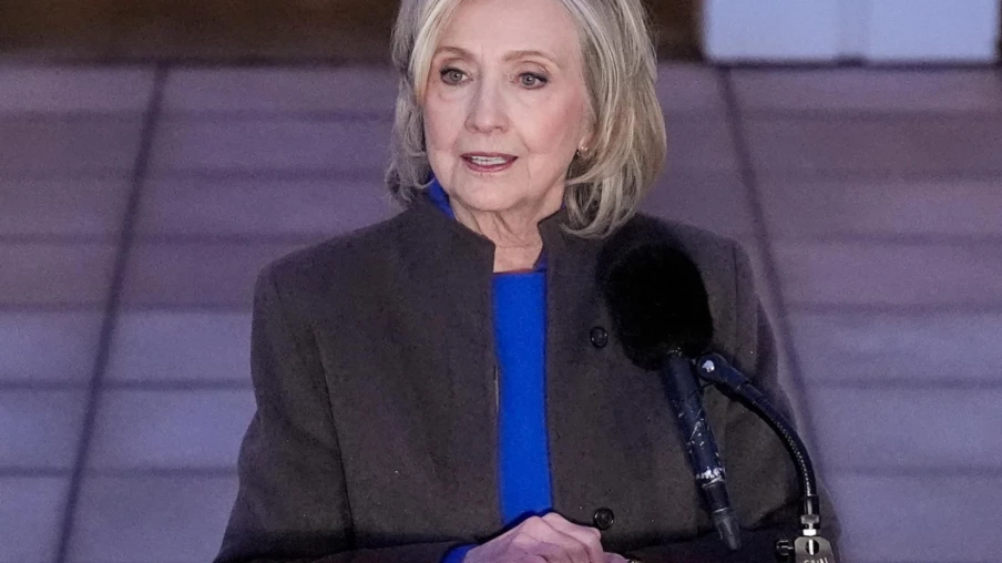 Affaire Epstein : Hillary Clinton exige que Trump témoigne sous serment