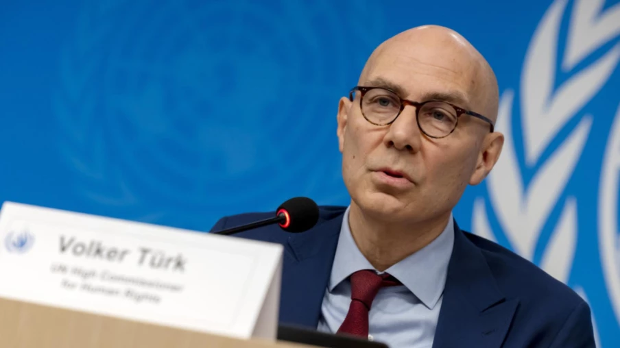 Volker Türk (ONU) appelle à enquêter: de nombreux Epstein existent