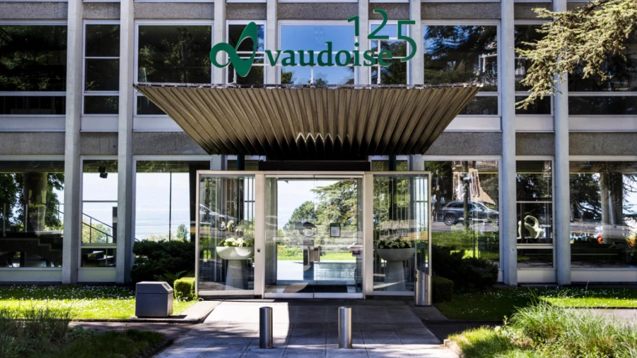 Jean Tschumi au mudac (Lausanne) : exposition et rééditions de meubles