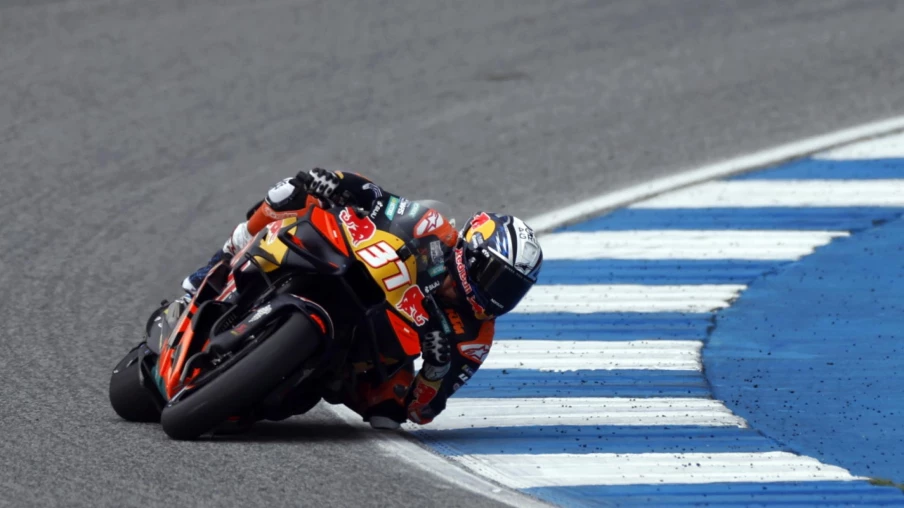 Pedro Acosta signe sa première victoire en MotoGP au sprint