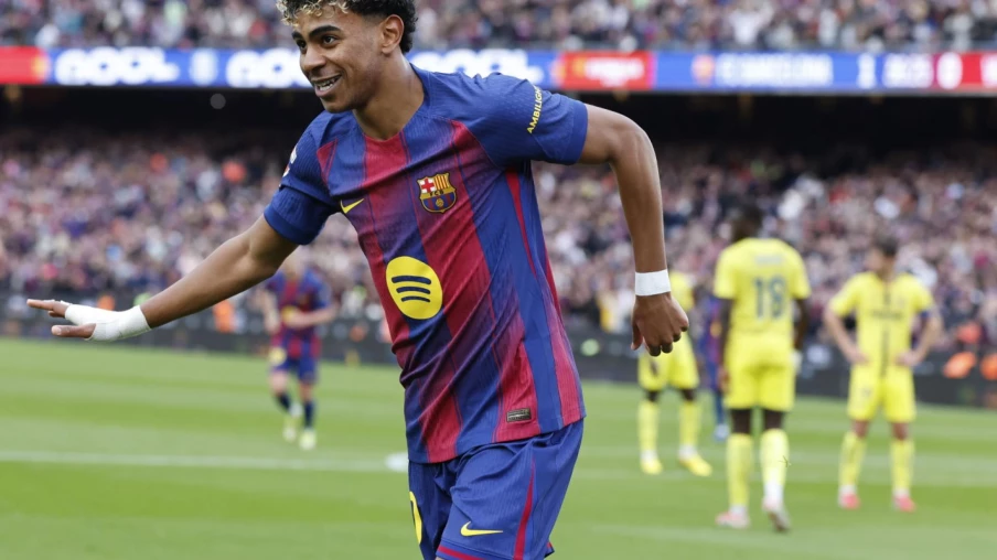 Liga : Lamine Yamal signe un triplé, Barcelone bat Villarreal 4-1