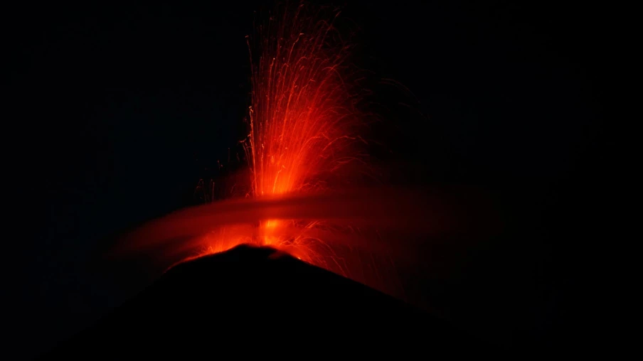 Alerte au Guatemala : Fuego et Santiaguito en activité explosive