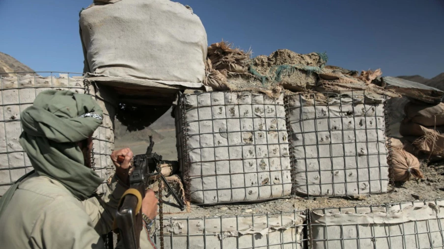 Explosions à Kaboul, combats à la frontière afghano-pakistanaise