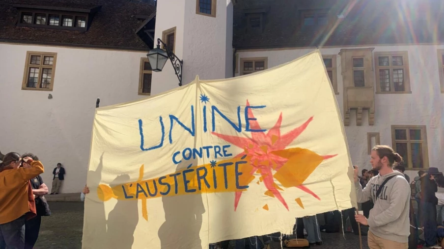 Manifestation étudiante à Neuchâtel : UniNE contre les coupes fédérales