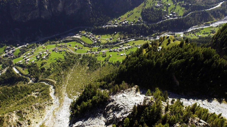 St-Nicolas (VS) : minage préventif pour neutraliser la paroi instable