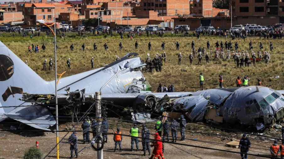 Bolivie: panique et ruée aux guichets pour billets annulés après crash