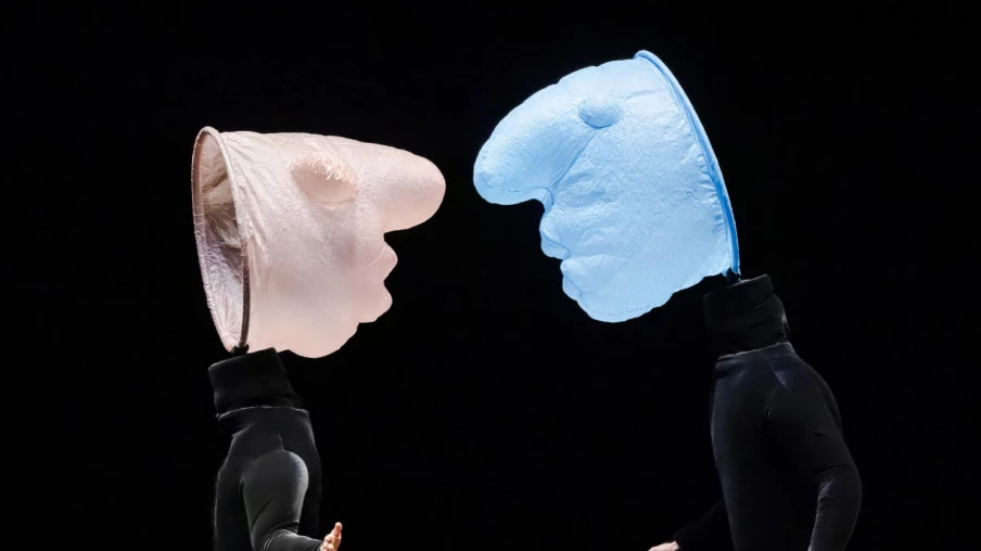 Les Mummenschanz lancent leur tournée d'adieu après 55 ans de théâtre