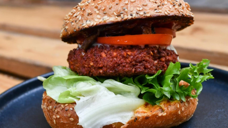 UE : interdiction du terme steak végétal, burgers autorisés