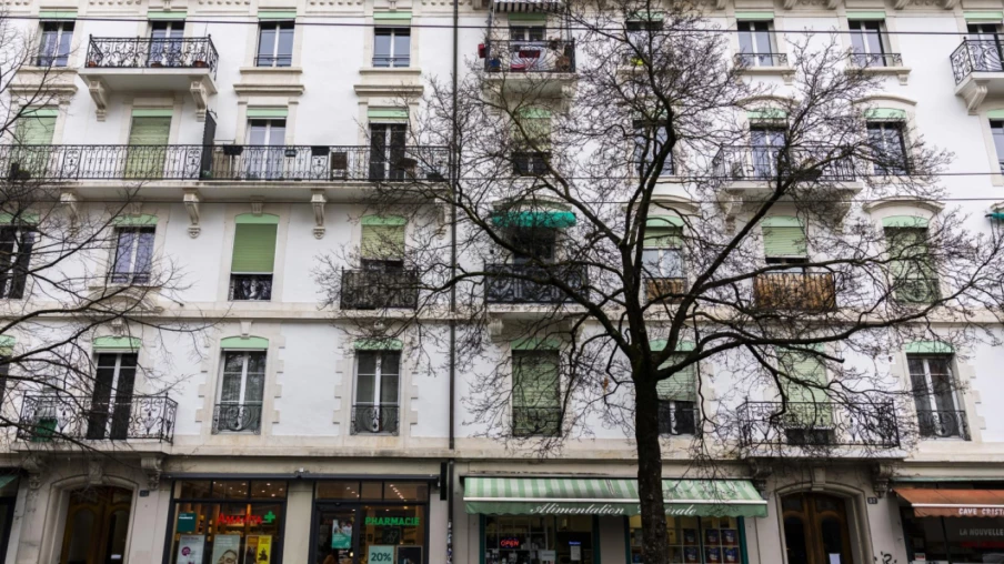 La PKBS revoit le calendrier des rénovations à Carl-Vogt, Genève