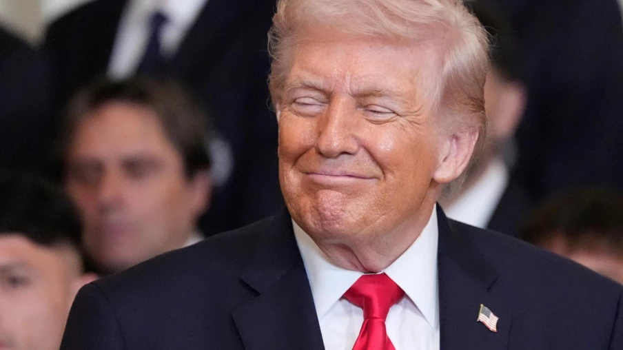 Trump exige la capitulation de l'Iran et veut influencer sa succession