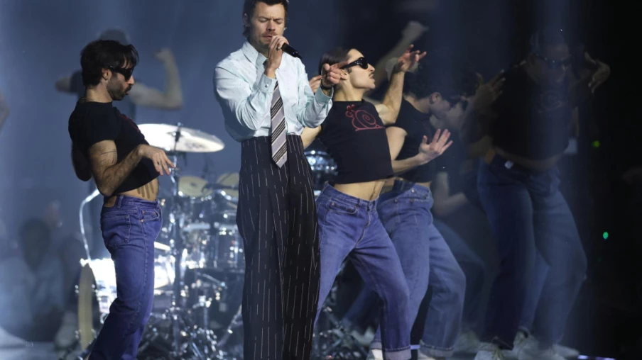 Harry Styles (ex-One Direction) : fans extatiques pour son retour