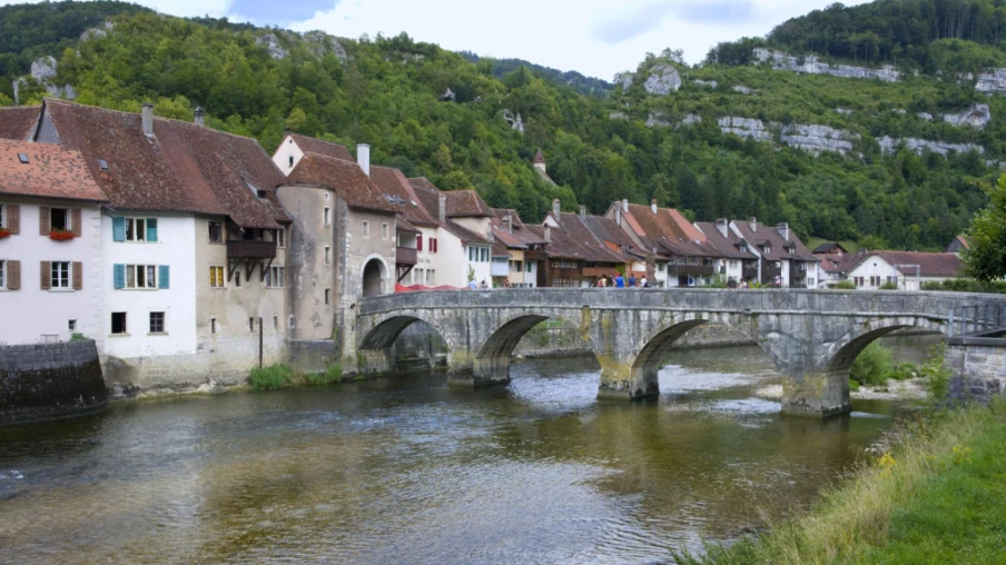 Incendie à l'usine Thécla de St-Ursanne (JU) : site culturel touché