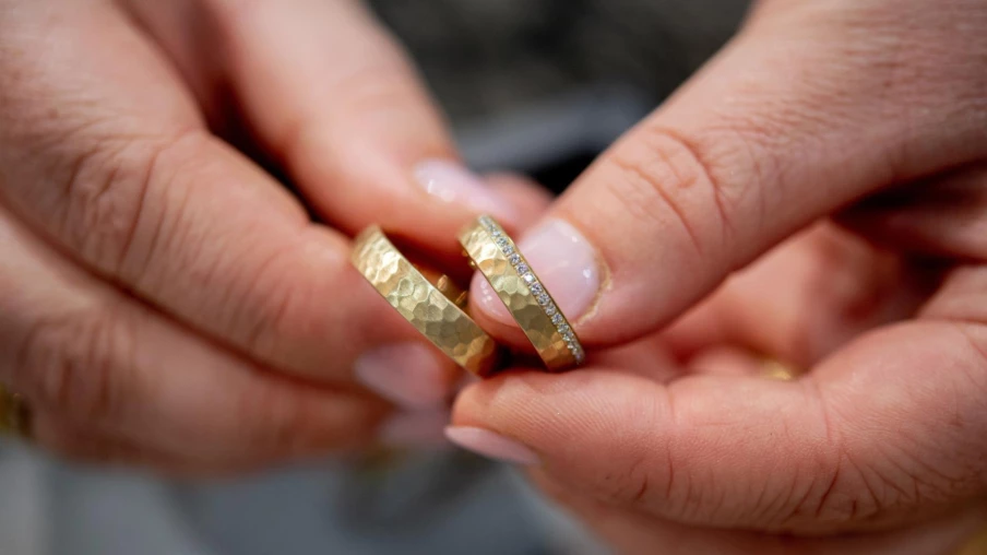 56% des Suisses votent oui à l'imposition individuelle des couples