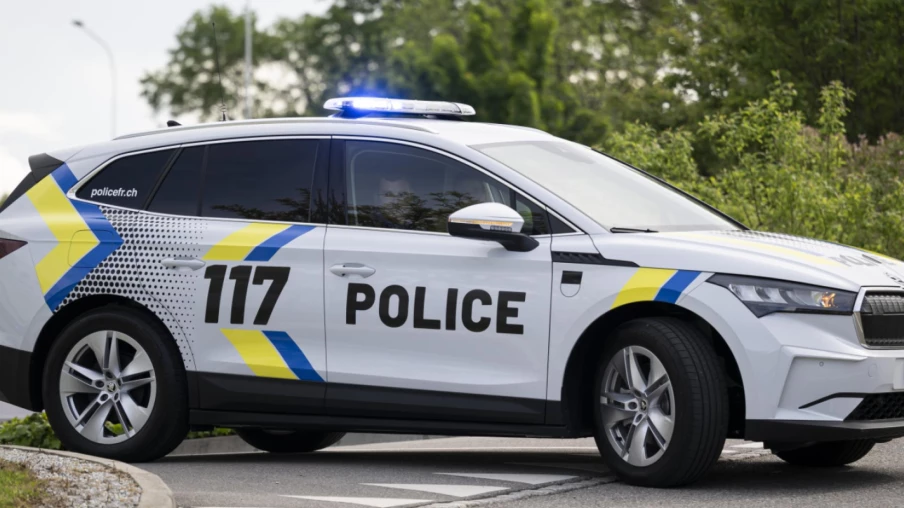 Fribourg: quatre interpellés après six cambriolages et vols d'armes