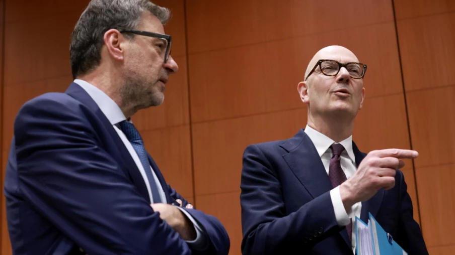 G7 prêt à puiser dans les stocks stratégiques de pétrole