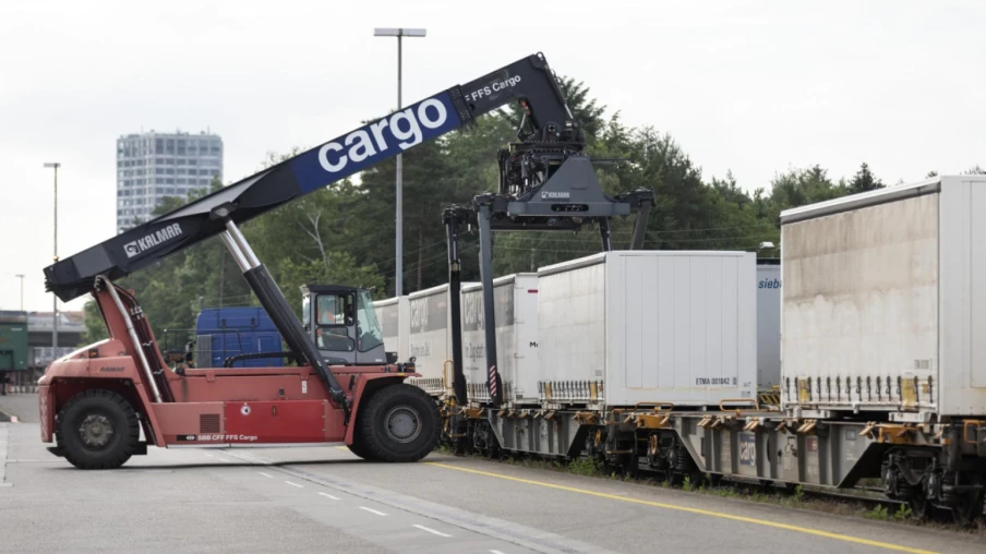 Fret ferroviaire: prolonger le soutien au transport combiné transalpin