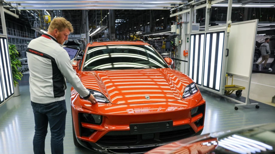 Porsche vise un retour à la rentabilité en 2026 après la crise