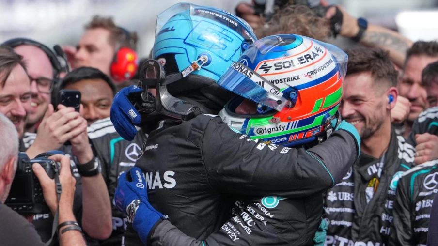 GP de Chine : Mercedes vise la domination après la pole d'Antonelli