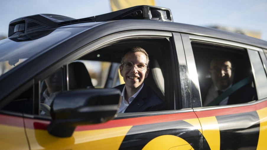 CarPostal: formations supplémentaires en sécurité et minute de silence