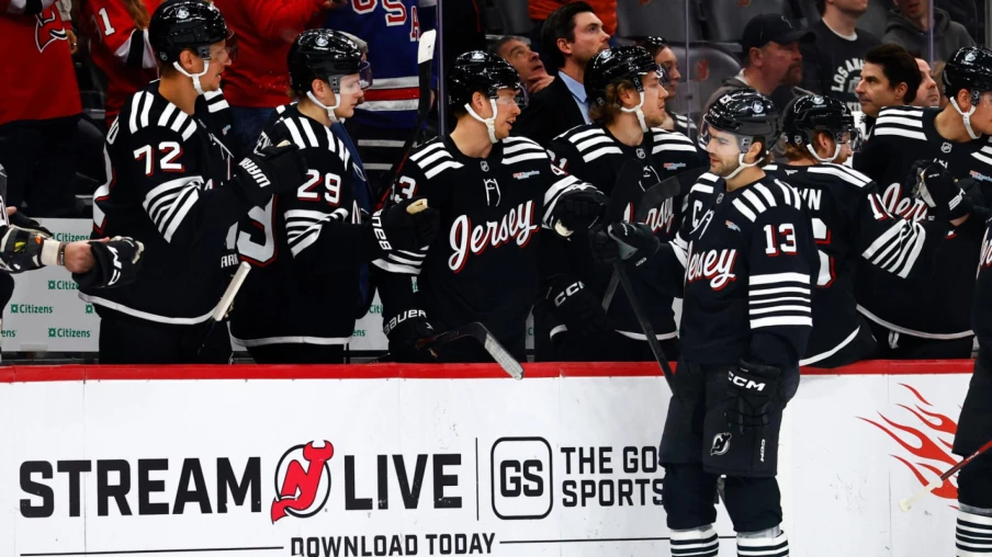 Nico Hischier: match à quatre points et victoire des Devils