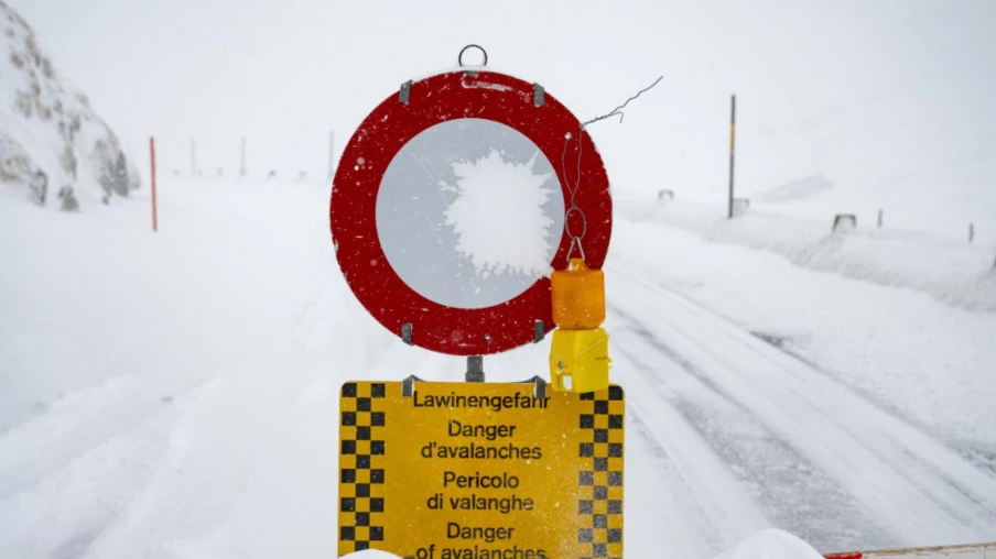 Risque d'avalanche élevé au sud des Alpes après fortes chutes de neige
