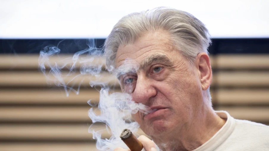 Nick Hayek (Swatch) : salaire réduit à 4,7 millions CHF en 2025