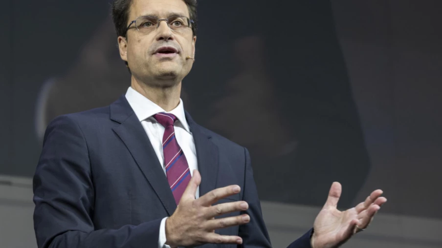 Raiffeisen propose l'ex-patron de la BC de Bâle à la présidence