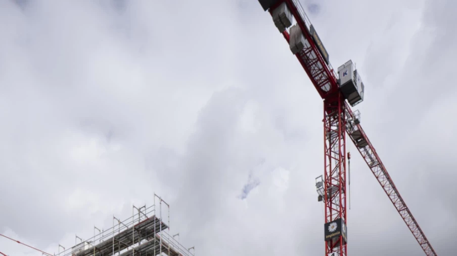Voleur arrêté après s'être réfugié sur une grue de 20 m à Diepoldsau