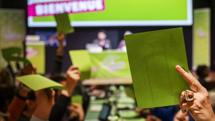 Les Vert-e-s exigent une sortie rapide des énergies fossiles