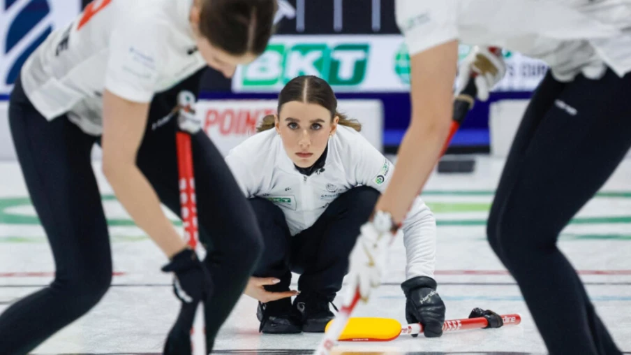 Les Suissesses en finale du mondial dames de curling face au Canada